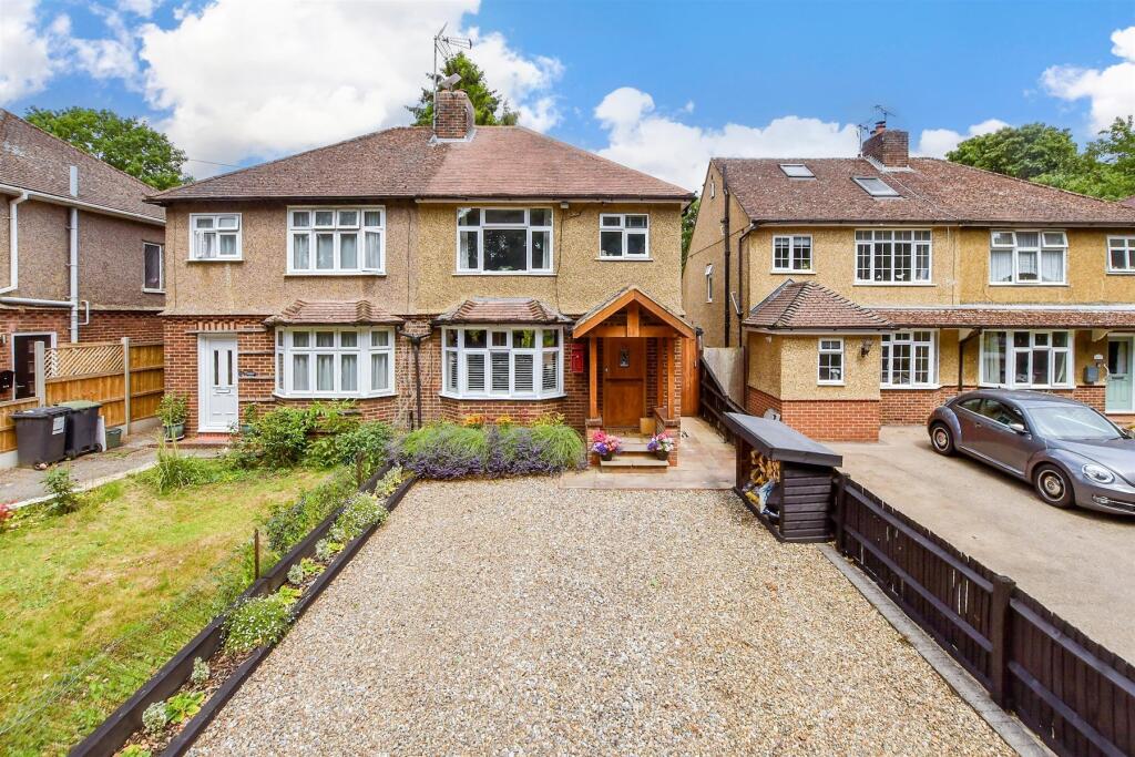 Main image of property: Park Road, Leybourne, West Malling, Kent