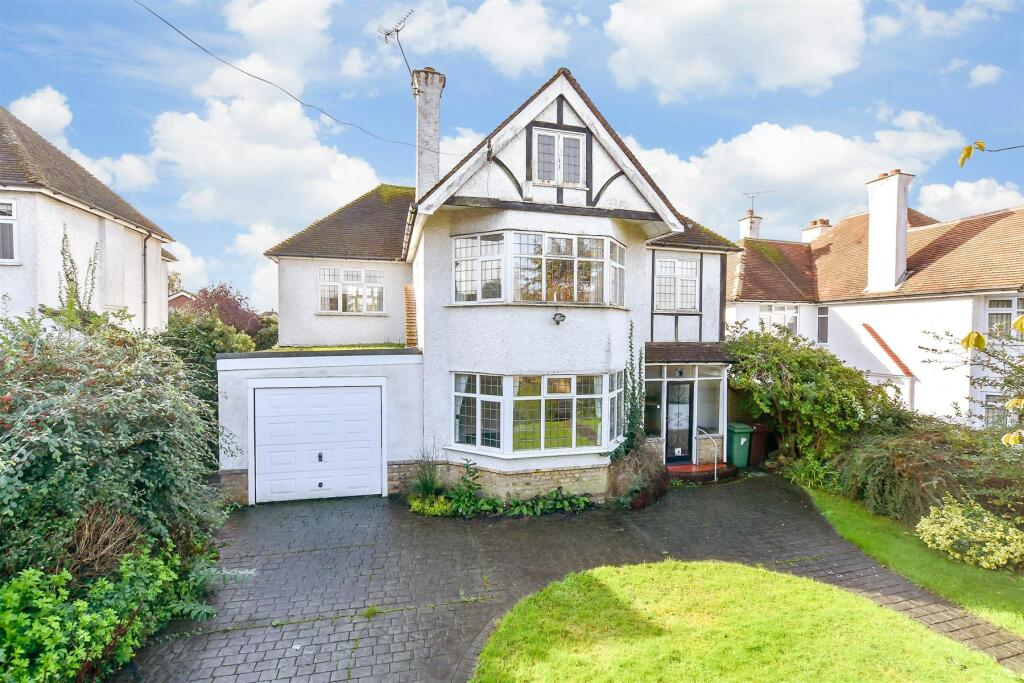 4 bedroom detached house for sale in Lancet Lane, Loose, Maidstone