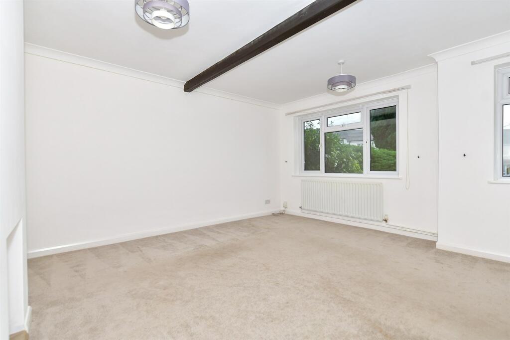 3 bedroom semidetached house for sale in Hampshire Drive, Shepway, Maidstone, Kent, ME15