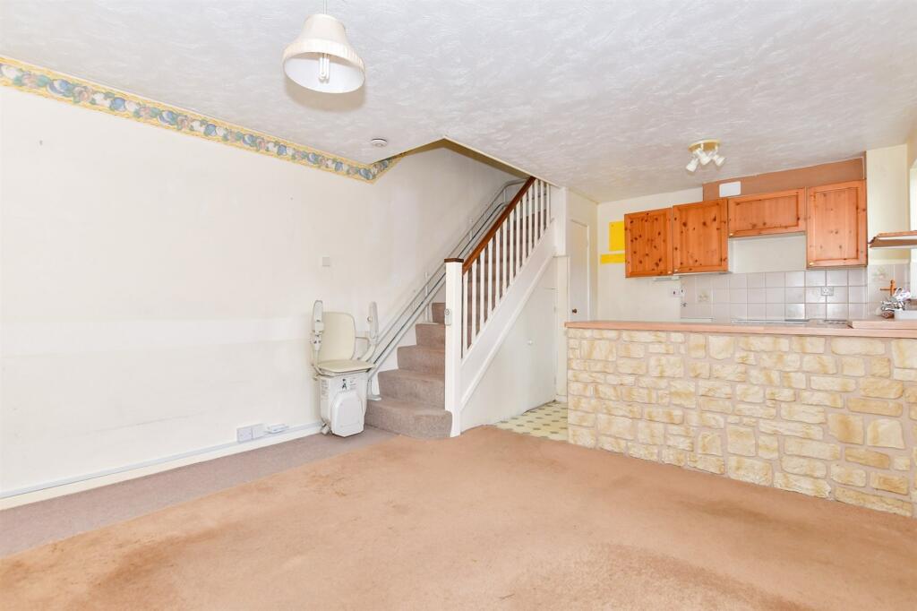 1 bedroom terraced house for sale in Finglesham Court, Maidstone, Kent