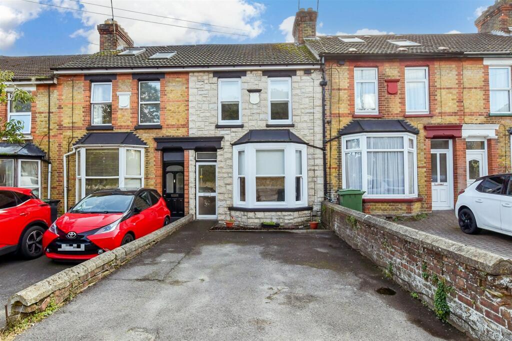 Main image of property: Tonbridge Road, Maidstone, Kent