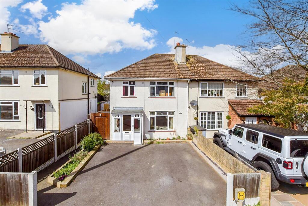Main image of property: Worcester Road, Maidstone, Kent