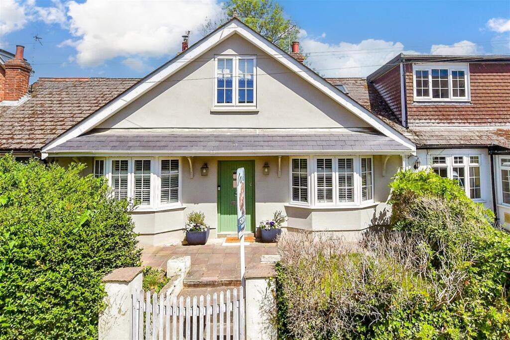 Main image of property: Sandling Lane, Penenden Heath, Maidstone, Kent