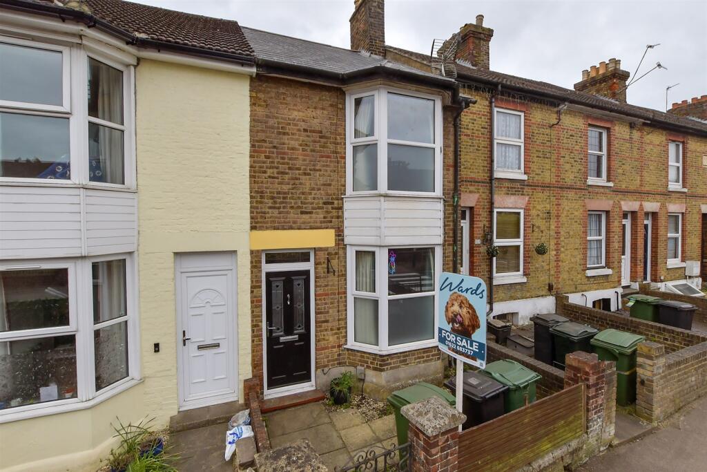 Main image of property: Tonbridge Road, Maidstone, Kent