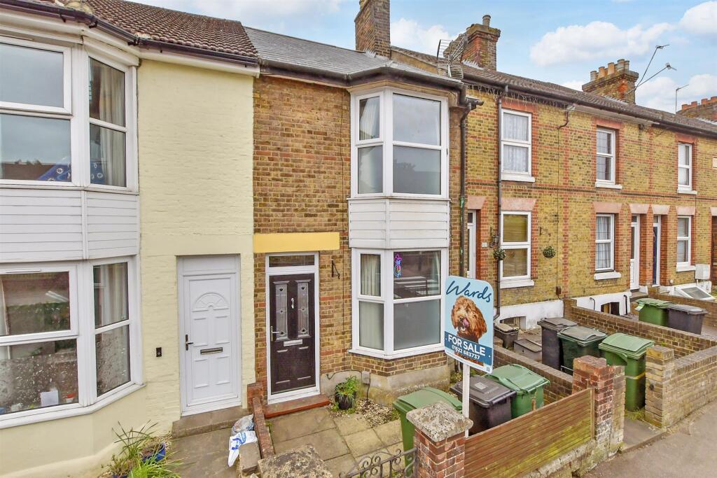 Main image of property: Tonbridge Road, Maidstone, Kent