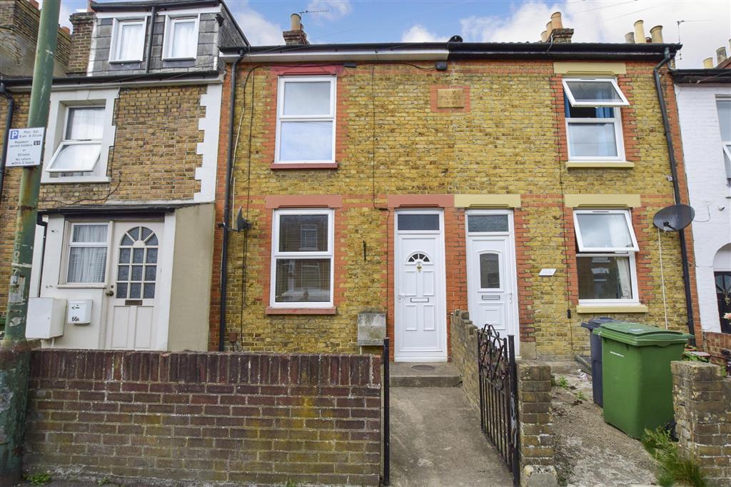 3 bedroom terraced house for sale in Melville Road, Maidstone, Kent, ME15