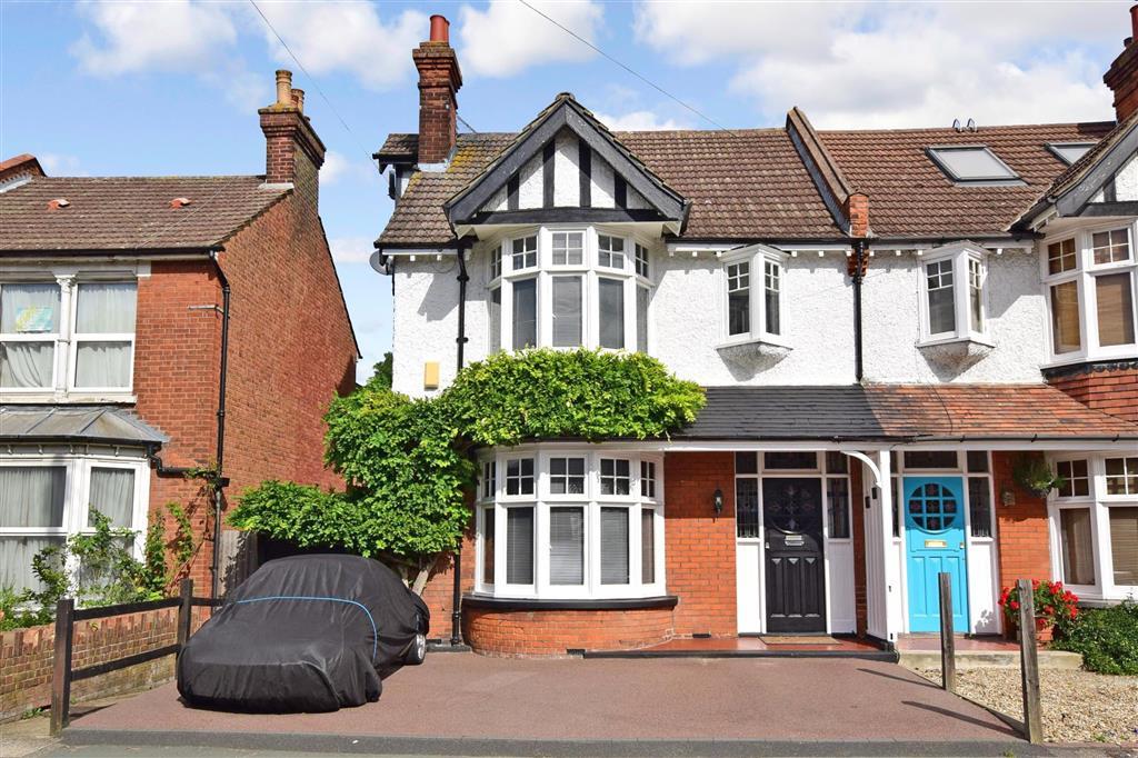 4 bedroom semidetached house for sale in Old Tovil Road, Maidstone, Kent, ME15