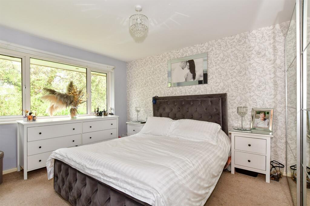 Additional property image - Lyndhurst Way, Istead Rise, Kent