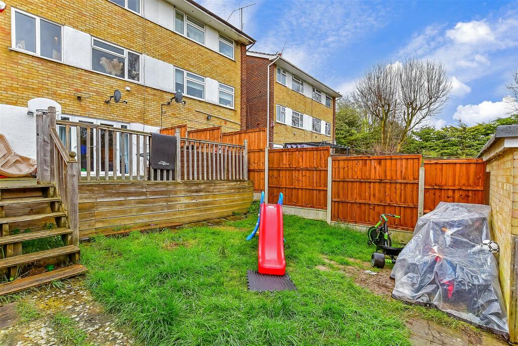 Additional property image - Lyndhurst Way, Istead Rise, Kent