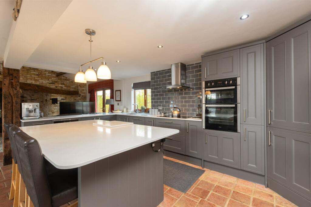 Additional property image - Northfleet Green Road, Southfleet, Gravesend, Kent