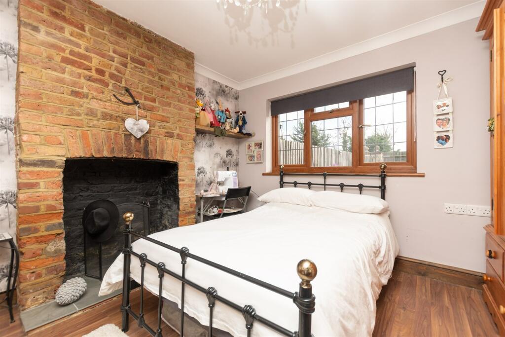 Additional property image - Northfleet Green Road, Southfleet, Gravesend, Kent