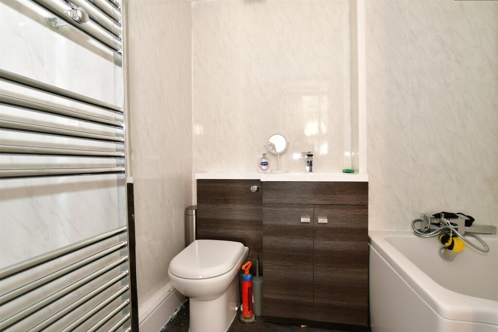 Additional property image - Olivers Mill, New Ash Green, Longfield, Kent