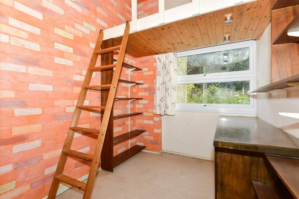 Additional property image - Lambardes, New Ash Green, Longfield, Kent