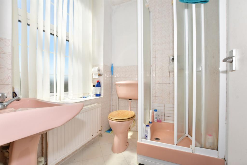 3 bedroom apartment for sale in Madeira Road, Littlestone, New Romney