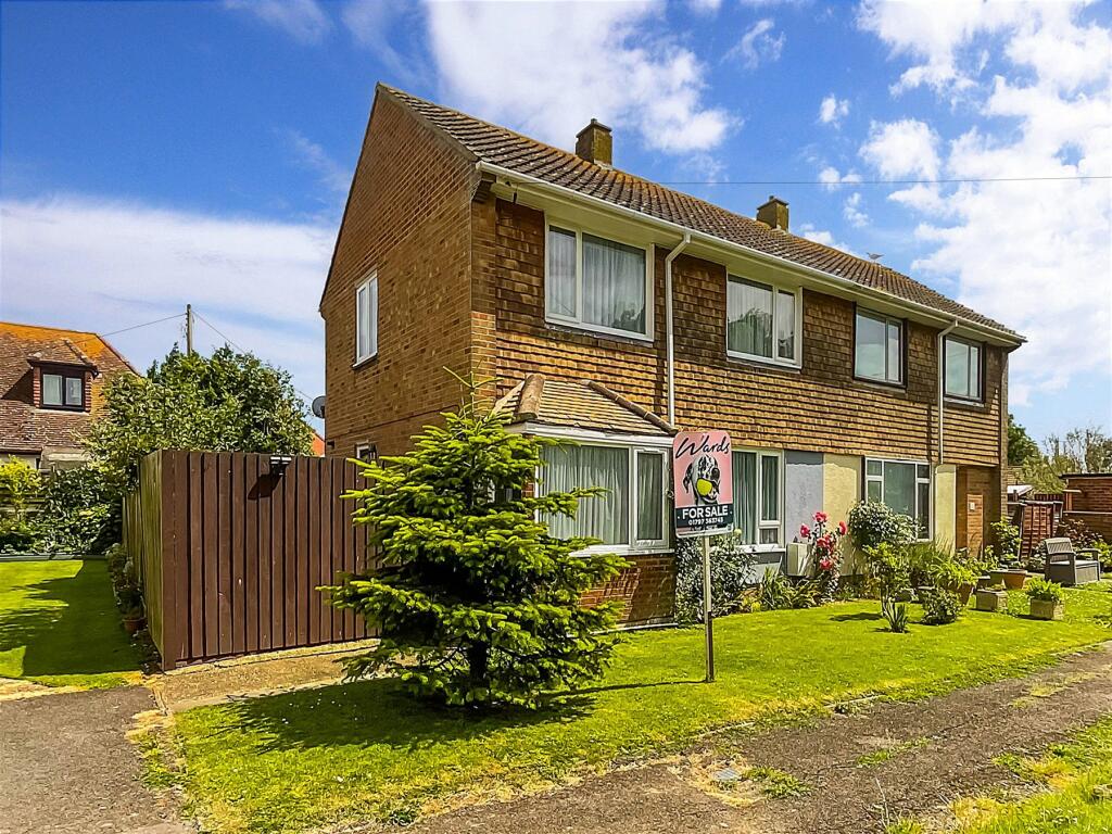 3 bedroom semidetached house for sale in Dunkirk Close, Dymchurch