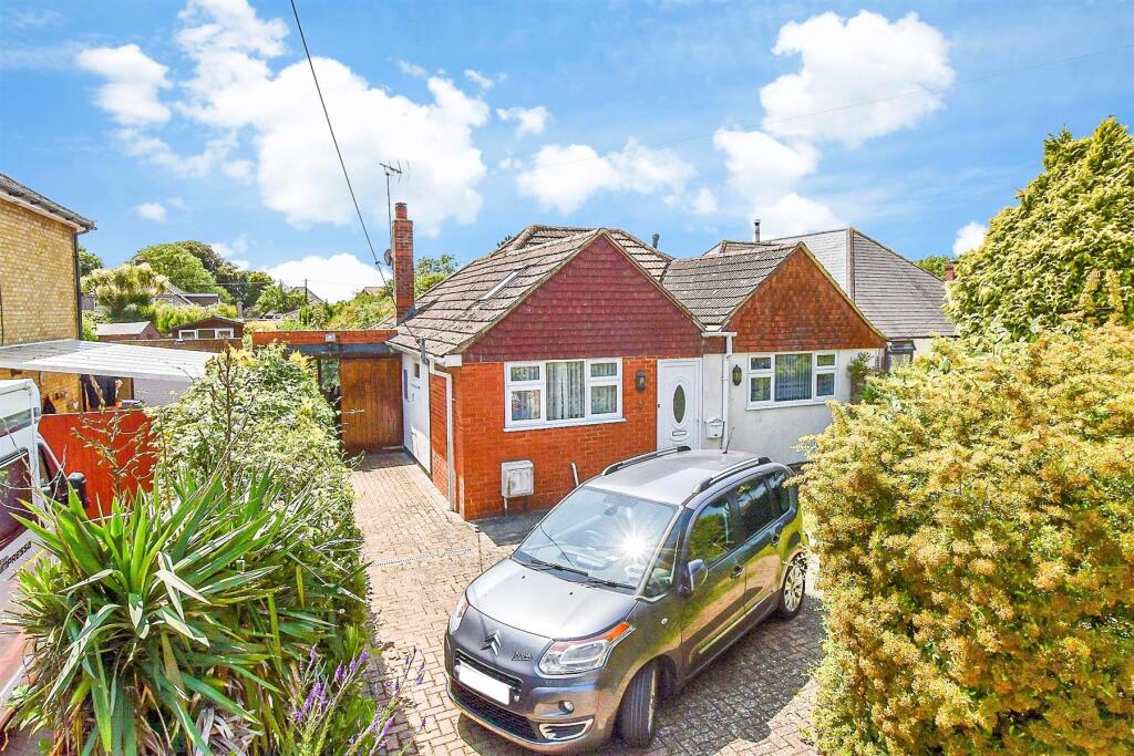 Main image of property: St. Nicholas Road, Littlestone, New Romney, Kent