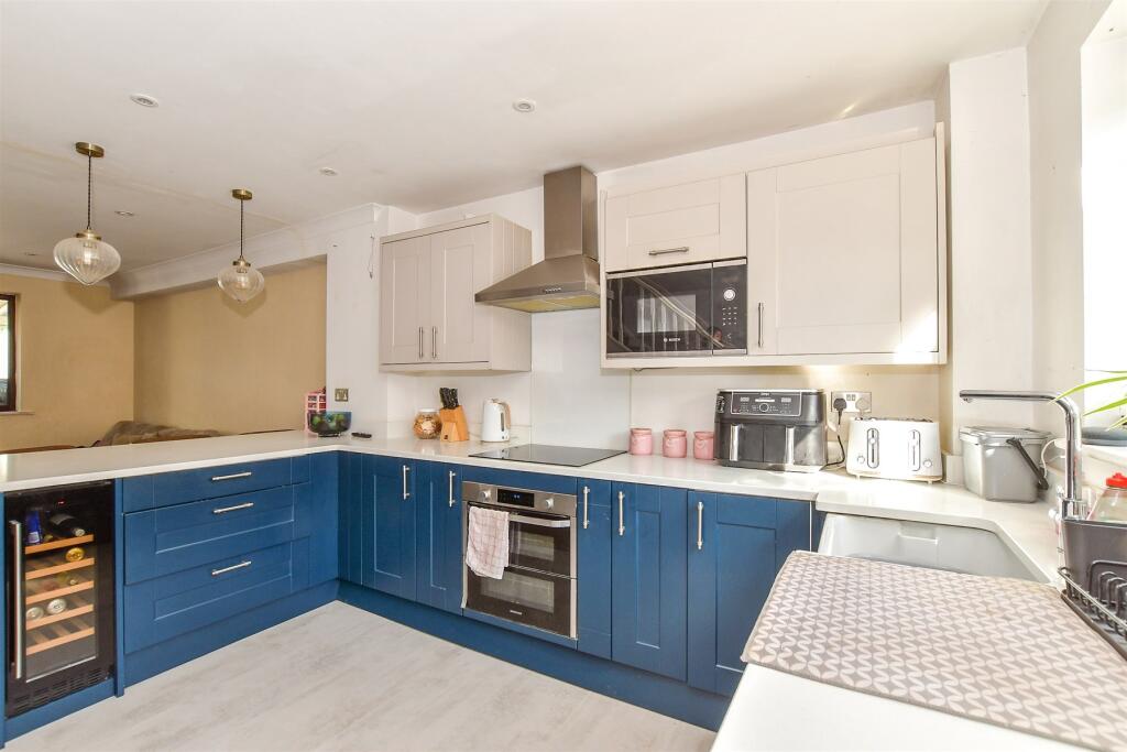 Main image of property: Petteridge Lane, Matfield, Tonbridge, Kent