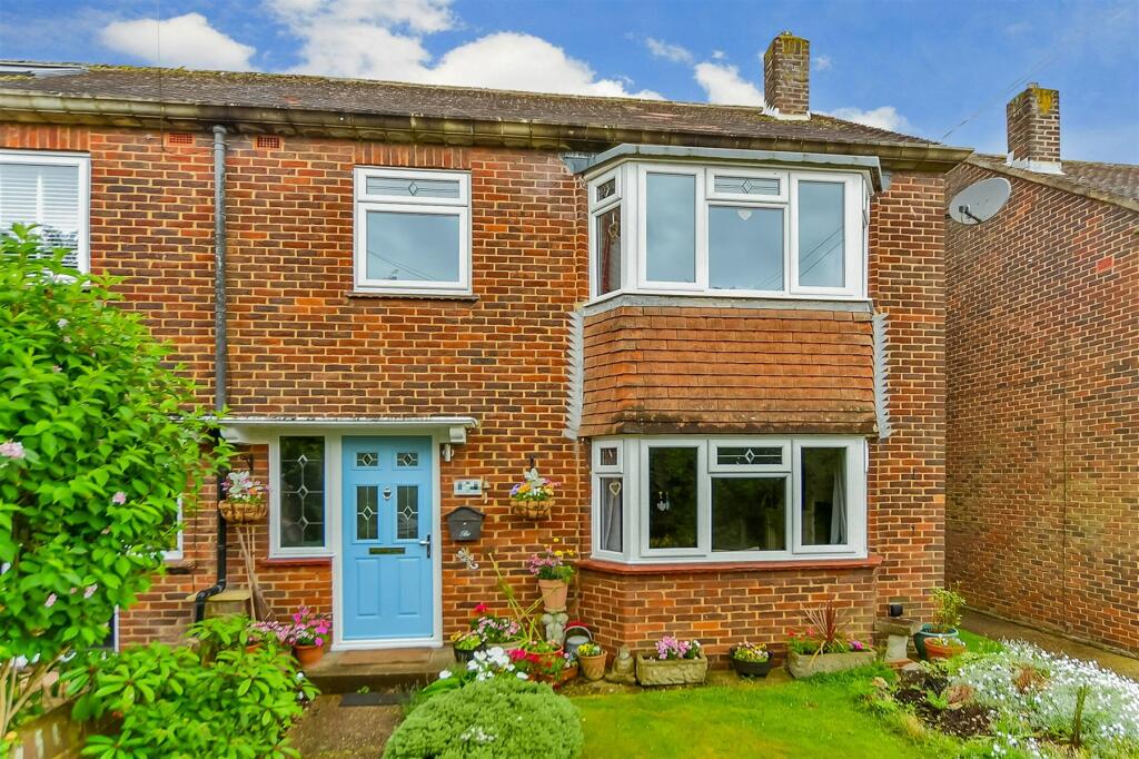 3 bedroom semidetached house for sale in Darland Avenue, Upper