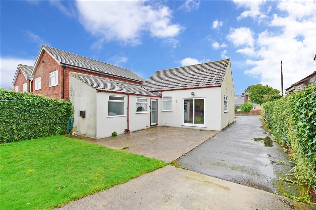 2 bedroom detached bungalow for sale in Hempstead Road, Hempstead