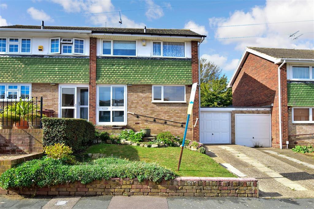 3 Bedroom Semi Detached House For Sale In Bettescombe Road Rainham