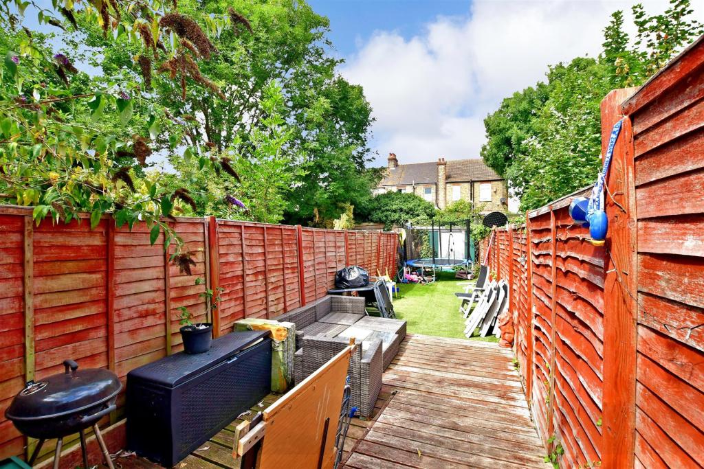 3 bedroom for sale in Codrington Road, Ramsgate, Kent, CT11