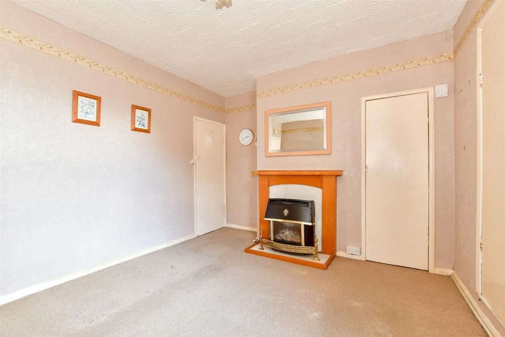 2 bedroom semidetached house for sale in Clements Road, Ramsgate, Kent