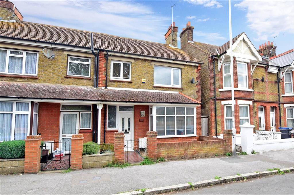 3 bedroom end of terrace house for sale in St. Lukes Avenue, Ramsgate