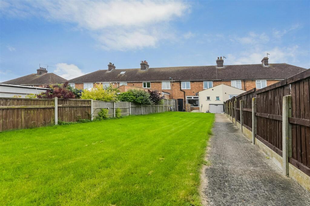 3 bedroom terraced house for sale in Wheatsheaf Gardens, Sheerness