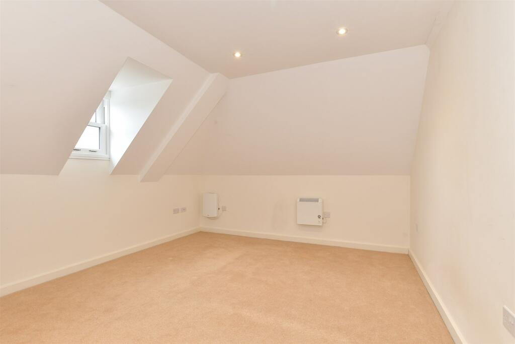 Main image of property: High Street, Snodland, Kent