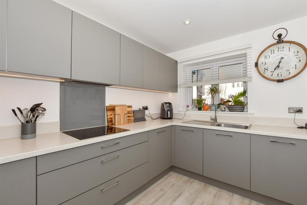 Main image of property: Chapman Close, Snodland, Kent
