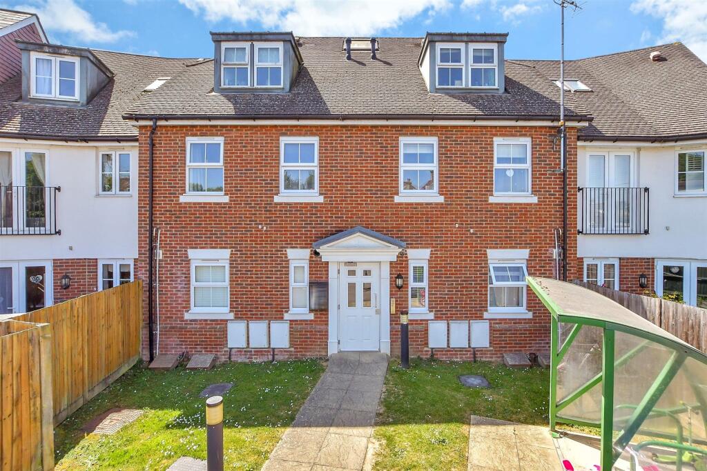 Main image of property: Essex Road, Halling, Rochester, Kent