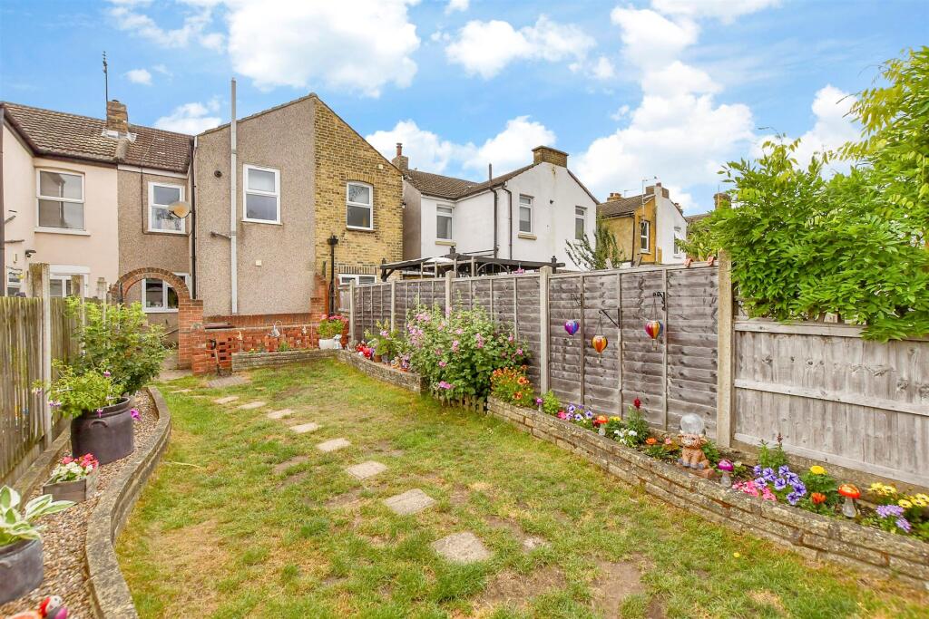 Main image of property: Malling Road, Snodland, Kent