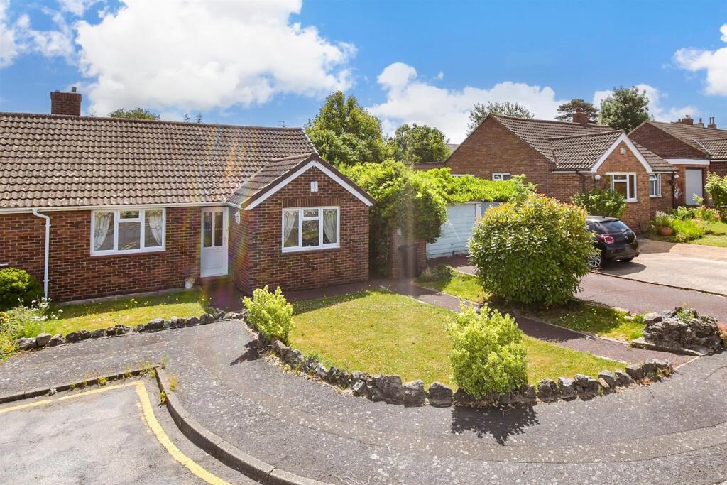 Main image of property: Wyvern Close, Snodland, Kent