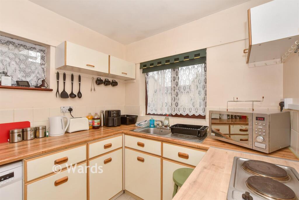 Main image of property: Lee Road, Snodland, Kent
