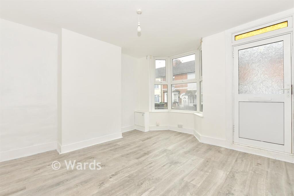 Main image of property: Malling Road, Snodland, Kent