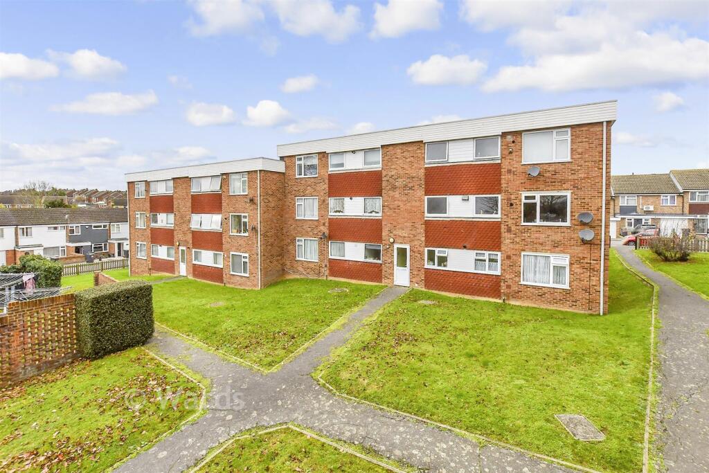 Main image of property: Bingley Close, Snodland, Kent