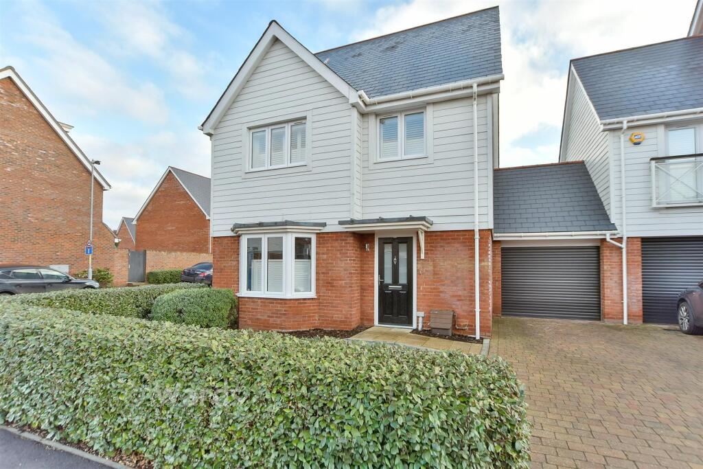 Main image of property: Pilgrims Close, Snodland, Kent
