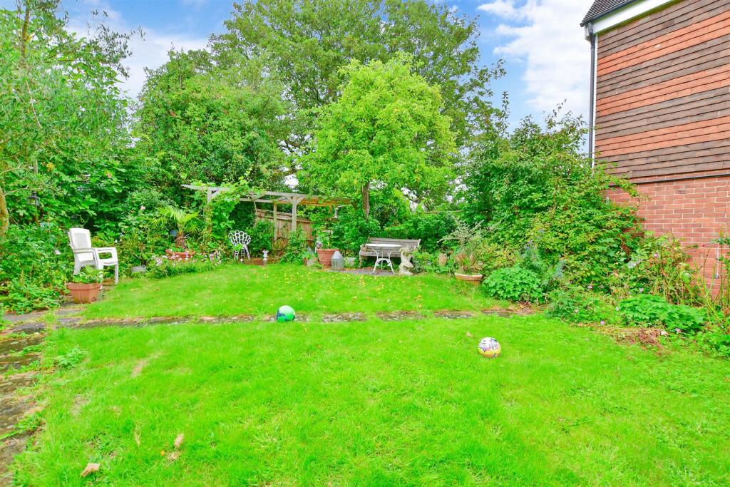 3 bedroom character property for sale in High Street, Cranbrook, Kent, TN17