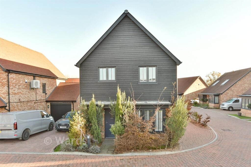 Main image of property: Round Top Close, Cliffe Woods, Rochester, Kent