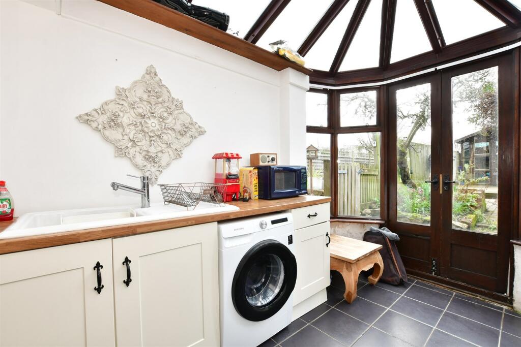 1 bedroom terraced house for sale in The Street, Bethersden Ashford