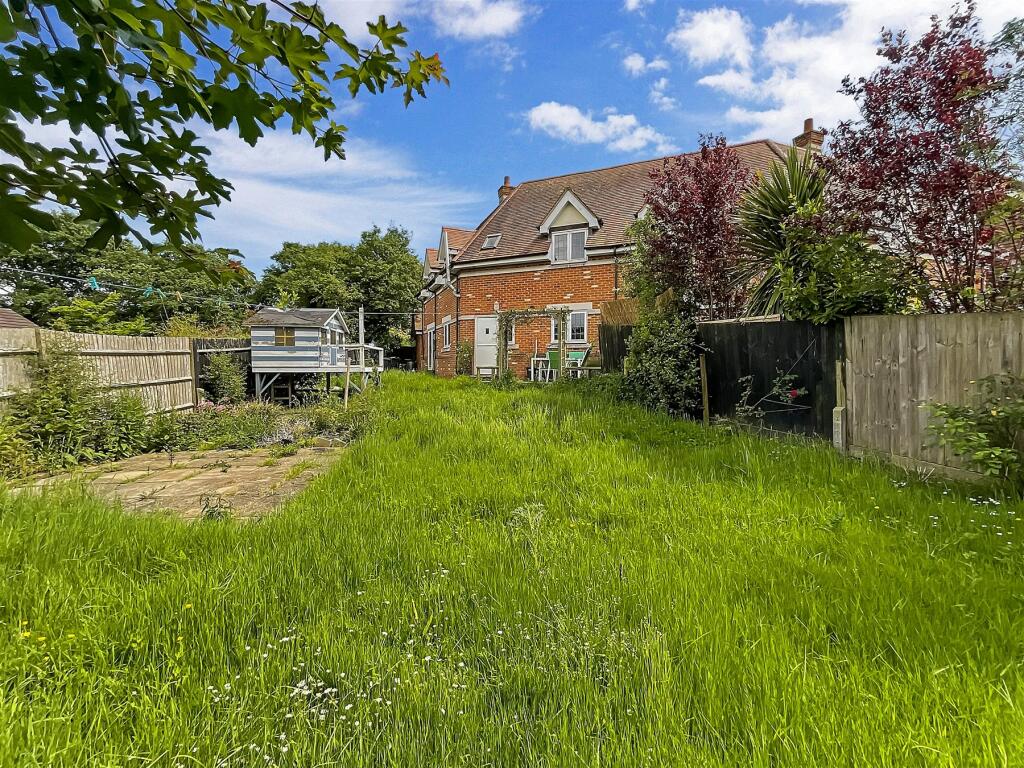 3 bedroom end of terrace house for sale in Ewe And Lamb Mews