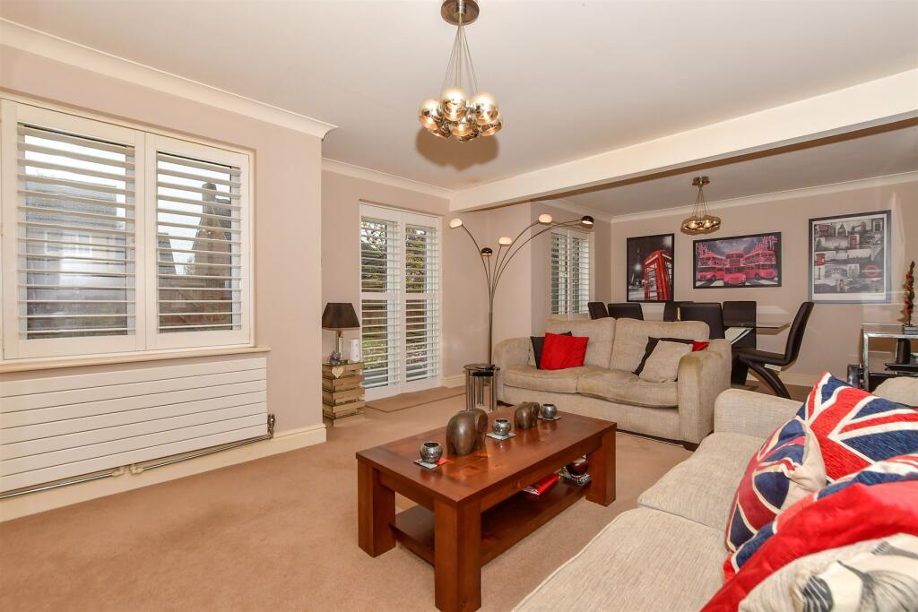 Main image of property: Maidstone Road, Hadlow, Tonbridge, Kent