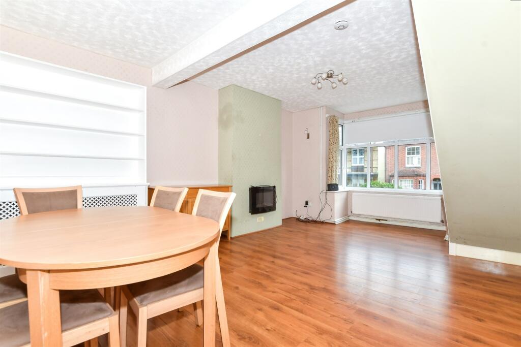 Main image of property: Silverdale Road, Tunbridge Wells, Kent