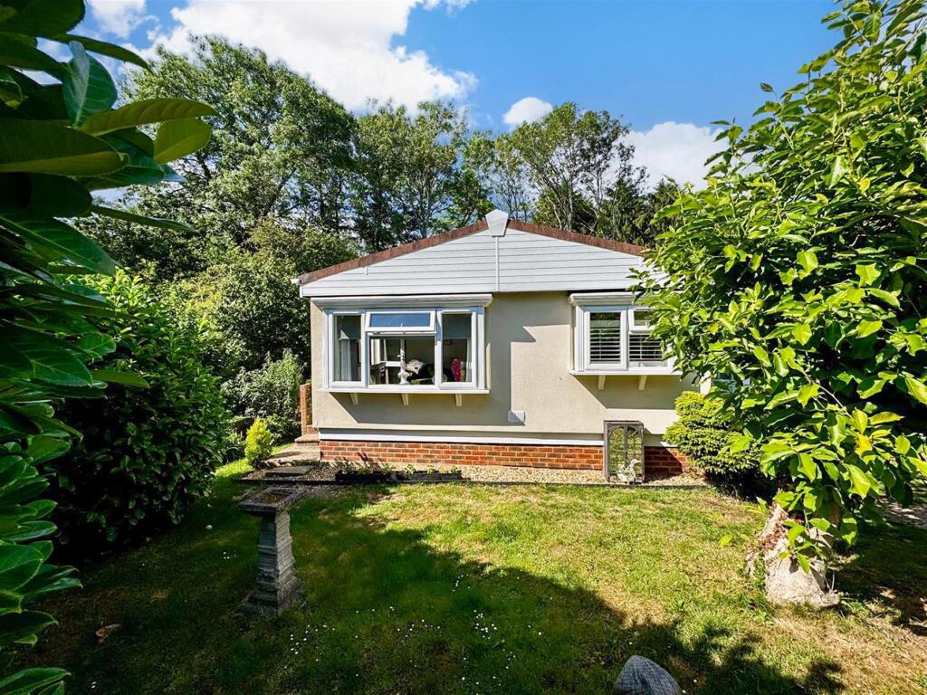 Main image of property: Hedge Barton, Fordcombe, Tunbridge Wells, Kent