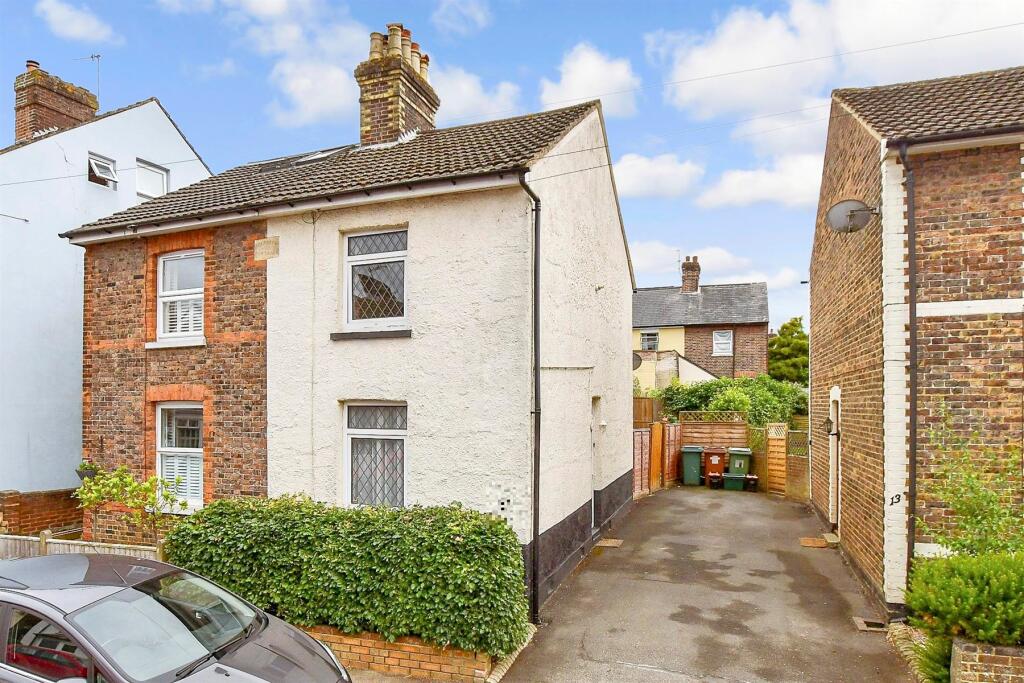 Main image of property: Springfield Road, Southborough, Tunbridge Wells, Kent