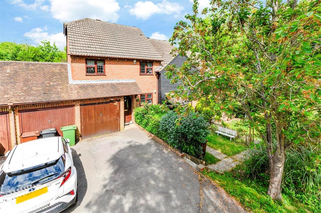 Main image of property: Silver Tree Close, Walderslade Woods, Chatham, Kent