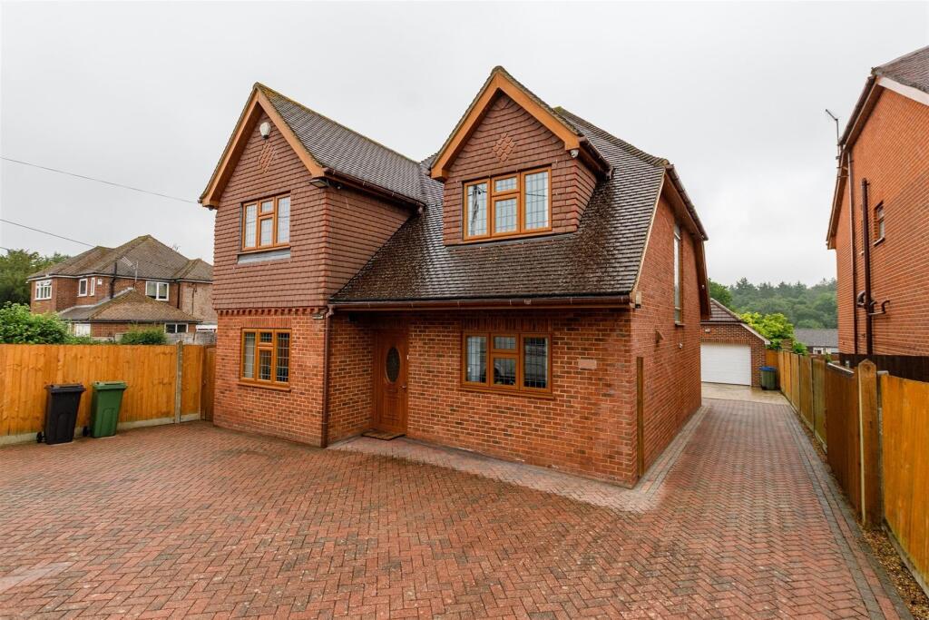 Main image of property: Hever Avenue, West Kingsdown, Sevenoaks, Kent