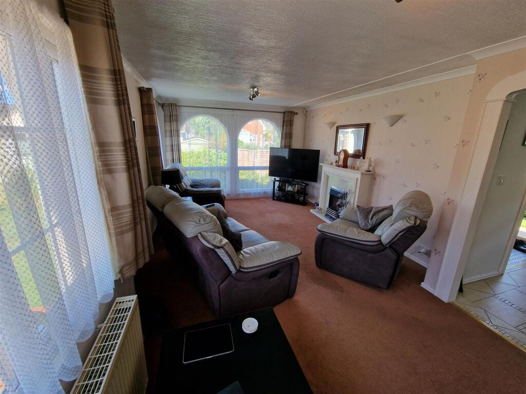 Main image of property: London Road, West Kingsdown, Kent