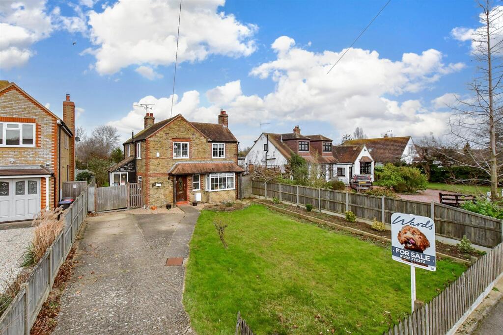 4 bedroom detached house for sale in Share & Coulter Road, Chestfield