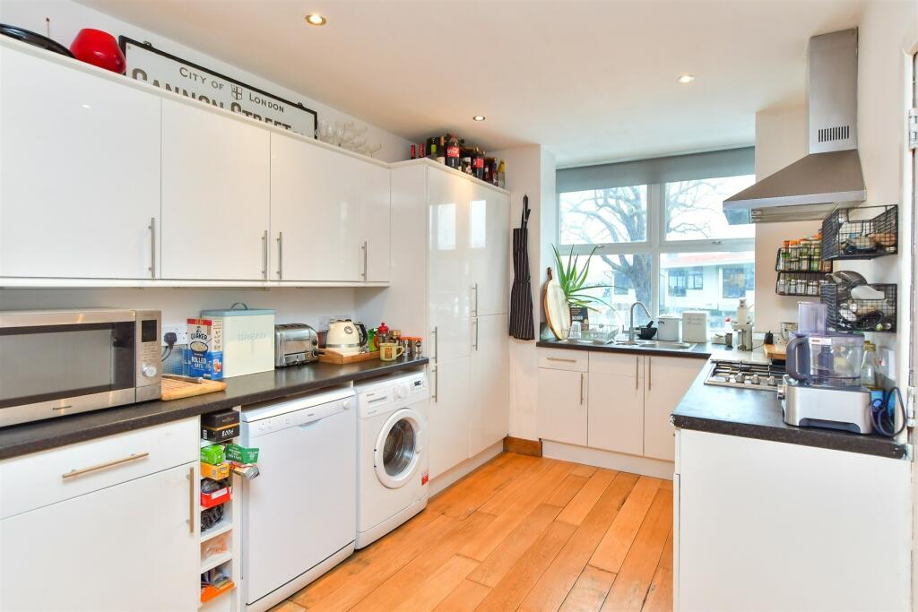 3 bedroom semi-detached house for sale in Balfour Road, Brighton, East Sussex, BN1